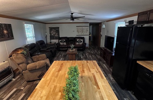 Ashley Oaks House | Windrock Hills: Direct Trail Access 3BR Retreat – No Trailering!