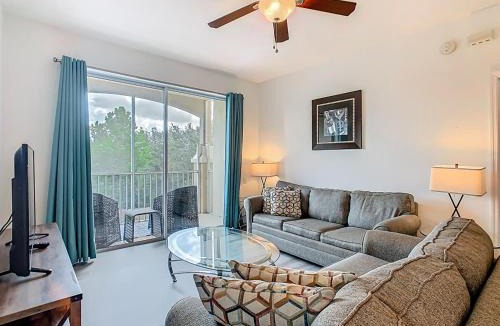 Windsor Hills House | Windsor Hills Modern 3BR Condo with Resort Amenities