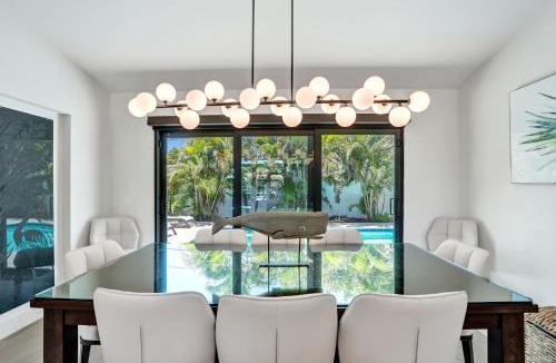 Bel Air House | Windward Escape