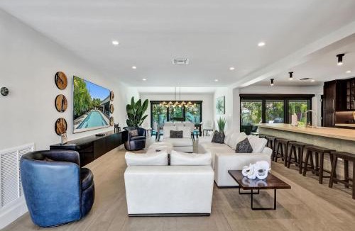 Bel Air House | Windward Escape