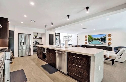 Bel Air House | Windward Escape