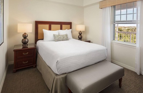 Key West Hotel | Windward Point Beachfront Resort, Hot Tub, Pool