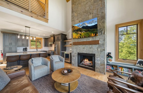 Elk Park House | Wine Down at Eagles Nest - New, Pets, Hot Tub, Pool Table, Views, Near Winery!