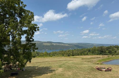 Hammondsport House | Wine Down