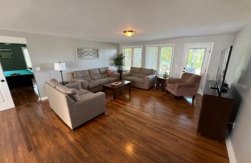 Hammondsport House | Wine Down