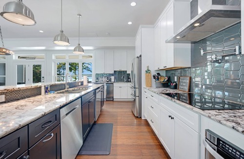Bumpass House | Wine Down: Your Southern-Style Waterfront Getaway on Lake Anna's Private Side