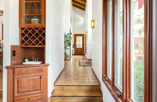 Fallbrook House | Wine in doubt, catch a red I - Active Winery Home