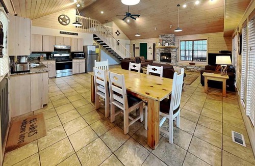 Alto House | Wine N Pines