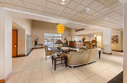 Midnapore Hotel | Wingate by Wyndham Calgary South