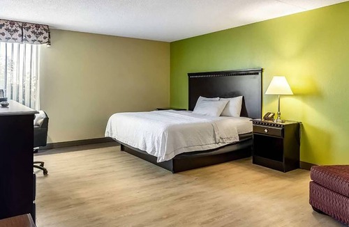 Conway Hotel | Wingate by Wyndham Conway AR