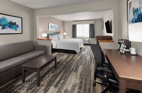 Marion Hotel | Wingate by Wyndham Marion