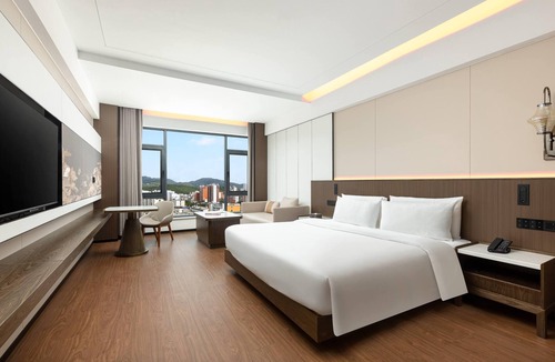 Baoding Hotel | Wingate By Wyndham Puer Tea Horse Ancient Town
