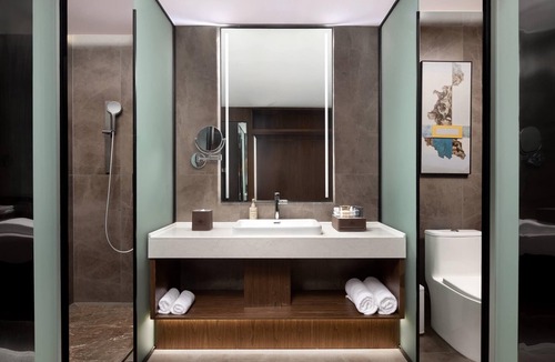 Baoding Hotel | Wingate By Wyndham Puer Tea Horse Ancient Town