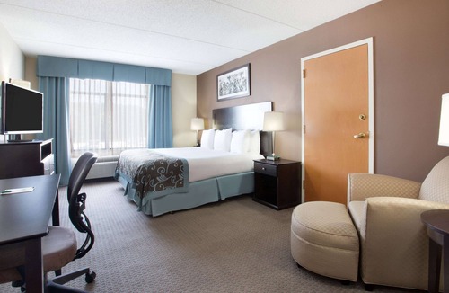 Southwest Raleigh Hotel | Wingate by Wyndham Raleigh South/Garner