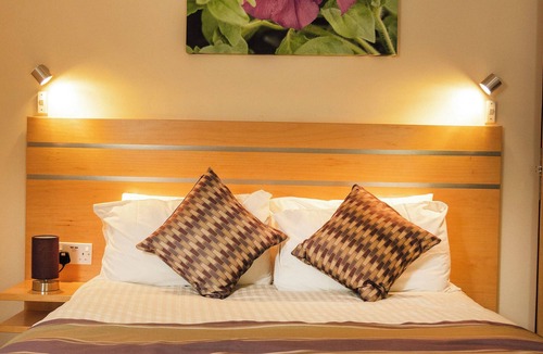 Llanbradach Hotel | Wingfield Hotel