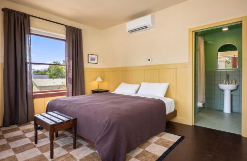 Independence Hotel | Winnedumah Hotel