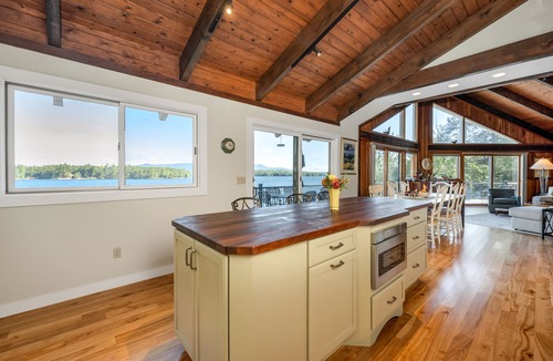 Meredith House | Winnipesaukee Waterfront Home And Guest House Sleeps 14 REDUCED RATES