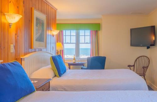 Harwich Port Hotel | Winstead Beach Resort
