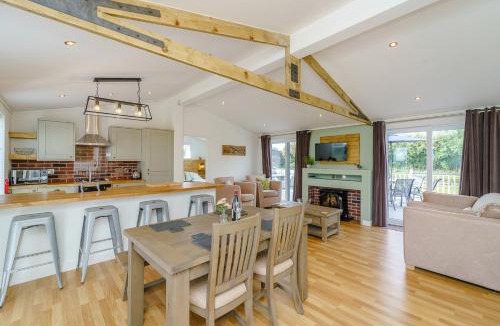 Ellesmere Resort | Winston Farm Lodges
