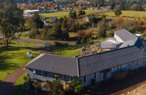 Raetihi Cabin | ***WINTER AVAILABILITY*** more than 10 guests? Add Garden Cabins to your booking
