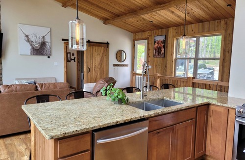 Equality Cabin | Winter escape! Winter/Christmas decor Dec - Jan near Shawnee National Forest!