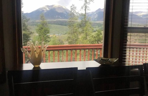 Dillon House | Winter Rates! Amazing/High Speed Wifi/Work with this VIEW!