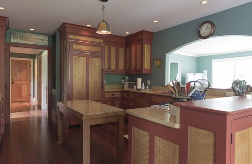 Lenox Dale House | *Winter Special* Lovely Home on Golden Hill