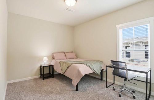 College Station Apartment | Winter Steals Cozy & Modern Private Cottage