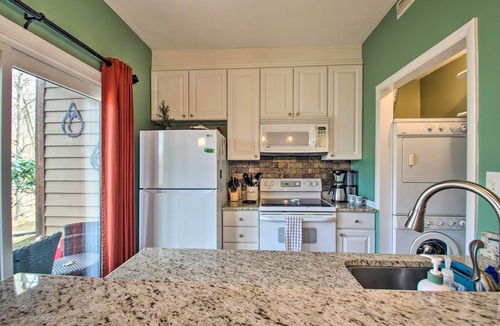 Wintergreen Apartment | Wintergreen Resort Mountain Condo w/Pool Access!