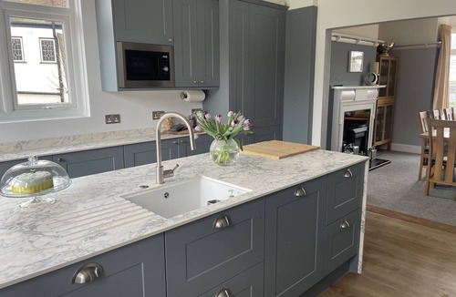 Ramsgate House | Winterstoke View, Family and dog Friendly Beach Retreat