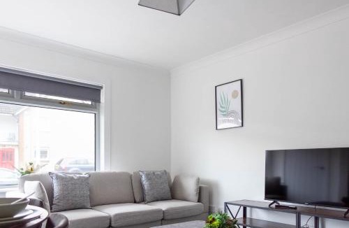 Blantyre House | Winton House