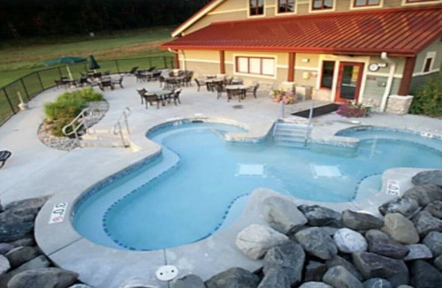 Wisconsin Dells House | WISC DELLS CHRISTMAS MTN VILLAGE 2 BR 2 bth TOWNHOUSE 6/28/26 -7/5/26