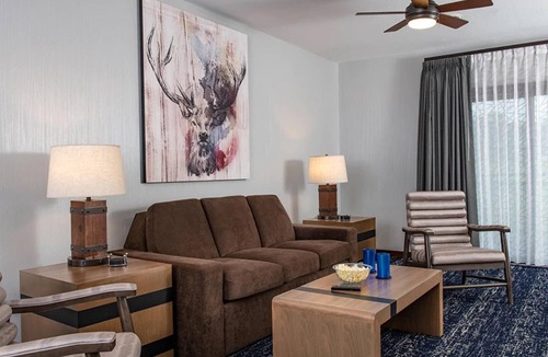 Lake Delton Resort | Wisconsin Dells Adventure! Glacier Canyon Resort w/Access to Water Parks!