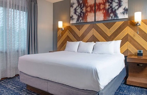 Lake Delton Resort | Wisconsin Dells Adventure! Glacier Canyon Resort w/Access to Water Parks!