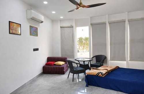 Noida Hotel | Wise One Choice