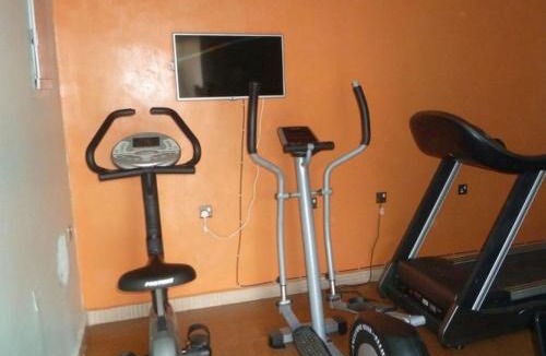 Asaba House | Wise Penny Suites and Spa-Guest Room