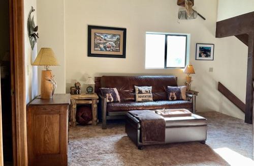 Bass Lake House | Wishing Well Cabin