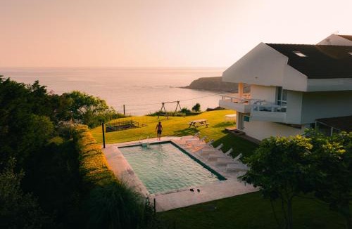 Comillas City Center Villa | Wishome - Gran casa con piscina en la mejor ubicación de Comillas