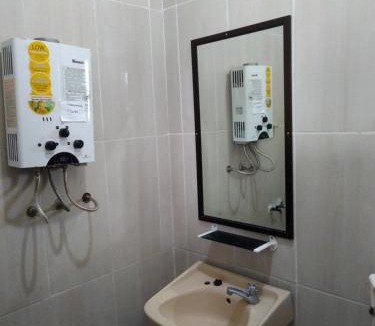 Colomadu House | Wisma Colomadu
