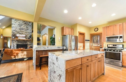 Swanton House | Wisp'd Away-Lakefront Luxury - DOCK - on 3+acres - HotTub - Firepit - Pool Table