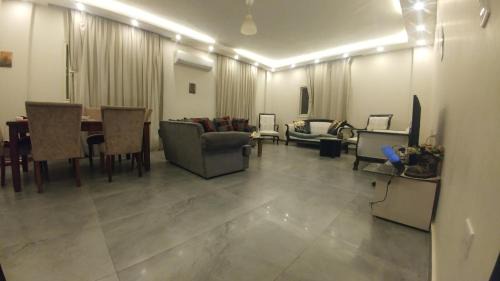 Sheikh Zayed City Apartment | Wissam