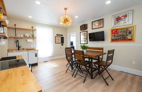Beverly Condo | *Witch Dungeon 5Br House|Salem+Beverly|Sleeps 10