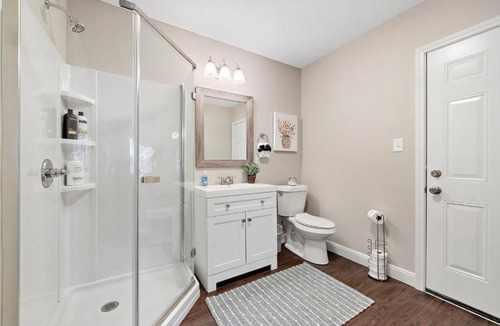 Deer Park House | with Arcade and Covered Patio Sleep 9 in this 4 Bedroom 2 Bath Home 5 star host Deer Park TX