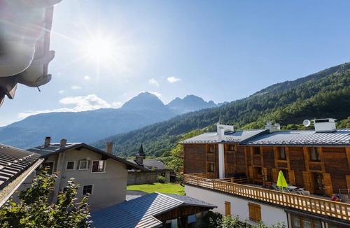 Le Tour Apartment | Within THE Tempting Reach OF THE LA Vormaine SKI Lift