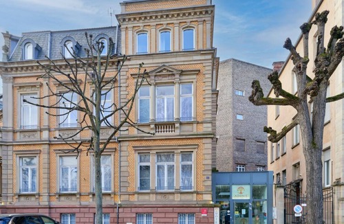 Contades Hotel | Within Walking Distance to Museum Œuvre Notre-Dame! Pets Allowed!