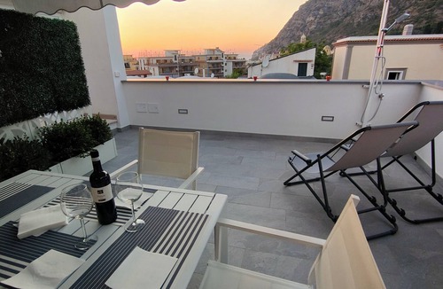 Meta Apartment | Within walking distance of all services, nice apartment with large terrace.