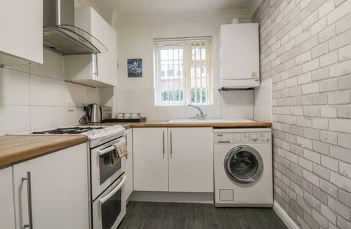 Leavesden Cottage | Wizard's Hideaway