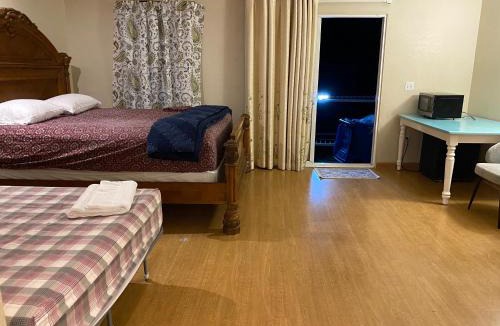 Burbank House | WM Private master suite with separate entry