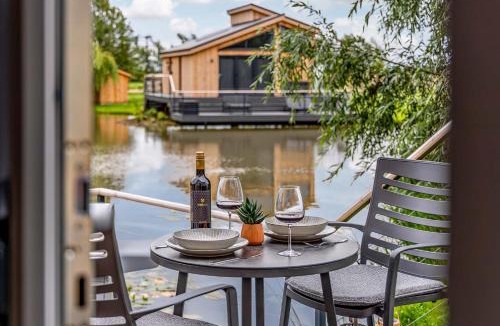 Frampton Resort | Woad Mill Lakeside Lodges