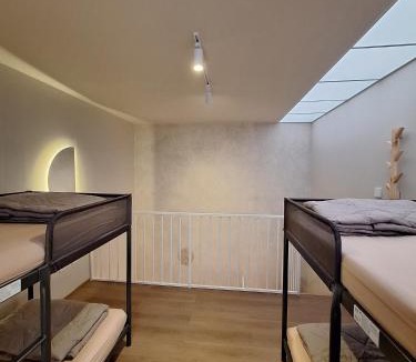 Bandung Hotel | Wodpecker Tinys Homes